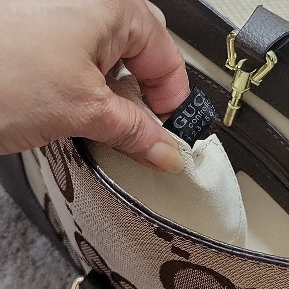 Brown and Cream Shoulder Bag - Picture 9 of 11